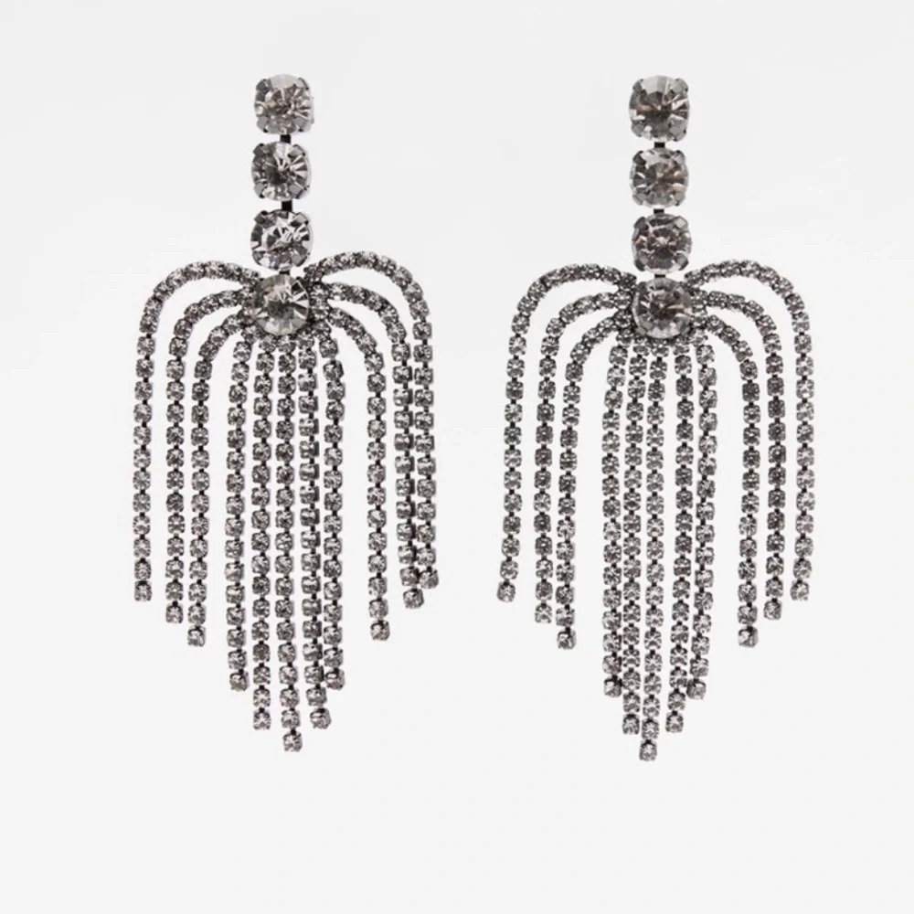ZARA NWT Blogger’s Fav Sparkly Earrings. - Picture 9 of 11
